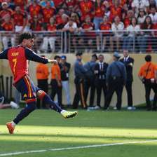 De Iniesta a Ferran Torres: Barcelona decide para a Espanha mais uma vez