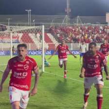 Vila Nova bate Fortaleza e sobe para a vice-liderança da Série B