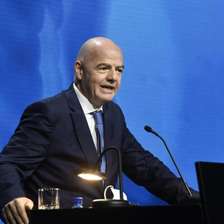 Fifa corre para ter Copa com 64 seleções para aprovar projeto com investidores