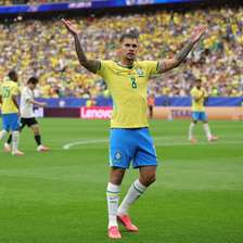 Bruno Guimarães é novo reforço do Arsenal e manda recado à torcida do Newcastle