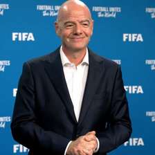 Diretor da Fifa deixa cargo após criticar projeto de Infantino