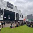 Com lanches caros e filas demoradas, fãs levam comida de casa no Rock in Rio