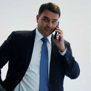 Flávio fez saques no mesmo dia que loja recebeu depósitos