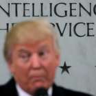 Trump declara "amor" à CIA e diz: jornalistas são desonestos