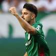Palmeiras goleia o Vasco, afunda rival e dispara na liderança