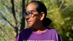 Ela auxiliou um parto pela 1ª vez aos 10 anos e, agora, ...