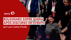 Bolsonaro sofre queda após discurso em evento