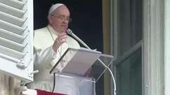 Papa se atrapalha e solta palavrão em bênção no Vaticano