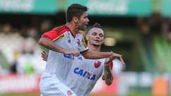 Veja o gol de Coritiba 0 x 1 Flamengo pelo Brasileiro