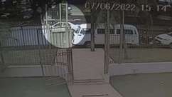 Câmera flagra furto de portão no Parque São Paulo em Cascavel; assista o vídeo