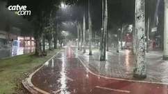 Simepar prevê 47mm de chuva para Cascavel hoje; região segue em alerta para temporais
