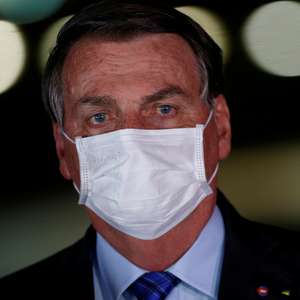 Governo estende suspensão de contratos e redução de salários