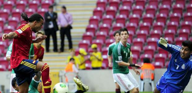 Espanha vira sobre México no fim e avança às quartas do ...