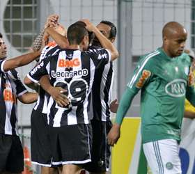 Relembre a queda do Palmeiras para Série B em 150 fotos