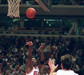 Lenda do basquete, Michael Jordan completa 50 anos neste domingo