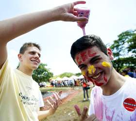 G1 - Conselho repudia trote 'racista' na UFMG e indicação de Feliciano -  notícias em Política