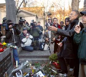 Aos 74 anos, morre Ray Manzarek, tecladista e fundador do The Doors -  Jornal O Globo