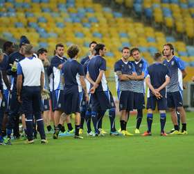 Andrea Pirlo e sua obsessão pelo chute de Juninho Pernambucano - CONMEBOL