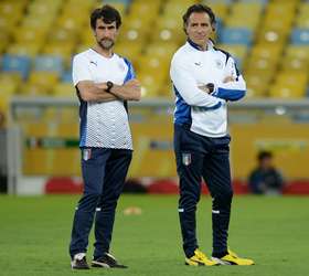 Andrea Pirlo e sua obsessão pelo chute de Juninho Pernambucano - CONMEBOL