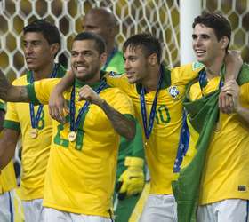 Com olé, Brasil humilha Espanha e conquista Copa das Confederações