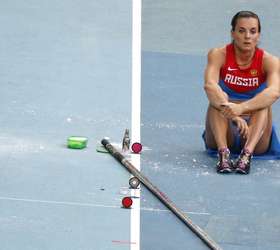 Isinbayeva volta a competir após 3 anos e faz melhor salto de 2016