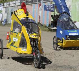 Corrida de carros elétricos movimenta cidade chilena