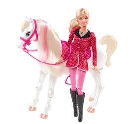 Com vestido de Led ou de princesa, Barbie conquista meninas