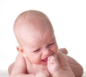 Bebes Completam Denticao De Leite Com Dois Anos