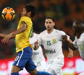Em teste final, Brasil faz 5 e passa fácil por África do Sul
