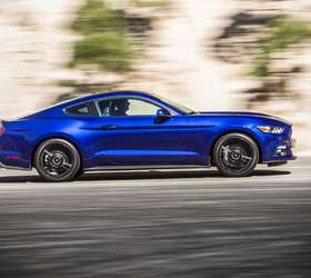 Ford revela o primeiro modelo de corrida do Mustang de nova geração