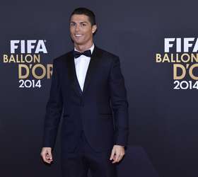 CR7 é melhor do mundo pela 3ª vez e iguala Ronaldo e Zidane