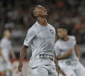 Ex-Botafogo, Ribamar é oferecido, mas valores afastam negócio