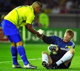 Os caras das Copas: Oliver Kahn, um muro quase intransponível. Quase -  Lance!