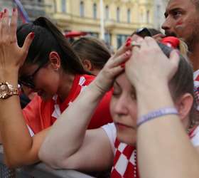 Em Zagreb, torcedores reagem com orgulho e decepção após derrota croata