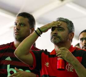 SÉRGIO on X: O vice do vai para.. 😂😂 Flamengo não tem mundial  Flamengo não tem mundial Flamengo não tem estádio e não tem mundial 🎵  Reclamações @fifa.com 😂😂  / X