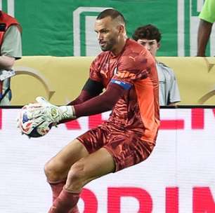 Palmeiras revive trauma com goleiro contra ingleses em Mundial