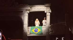 Lady Gaga lê carta para os fãs, explica demora para voltar ao Brasil e chora com gritos