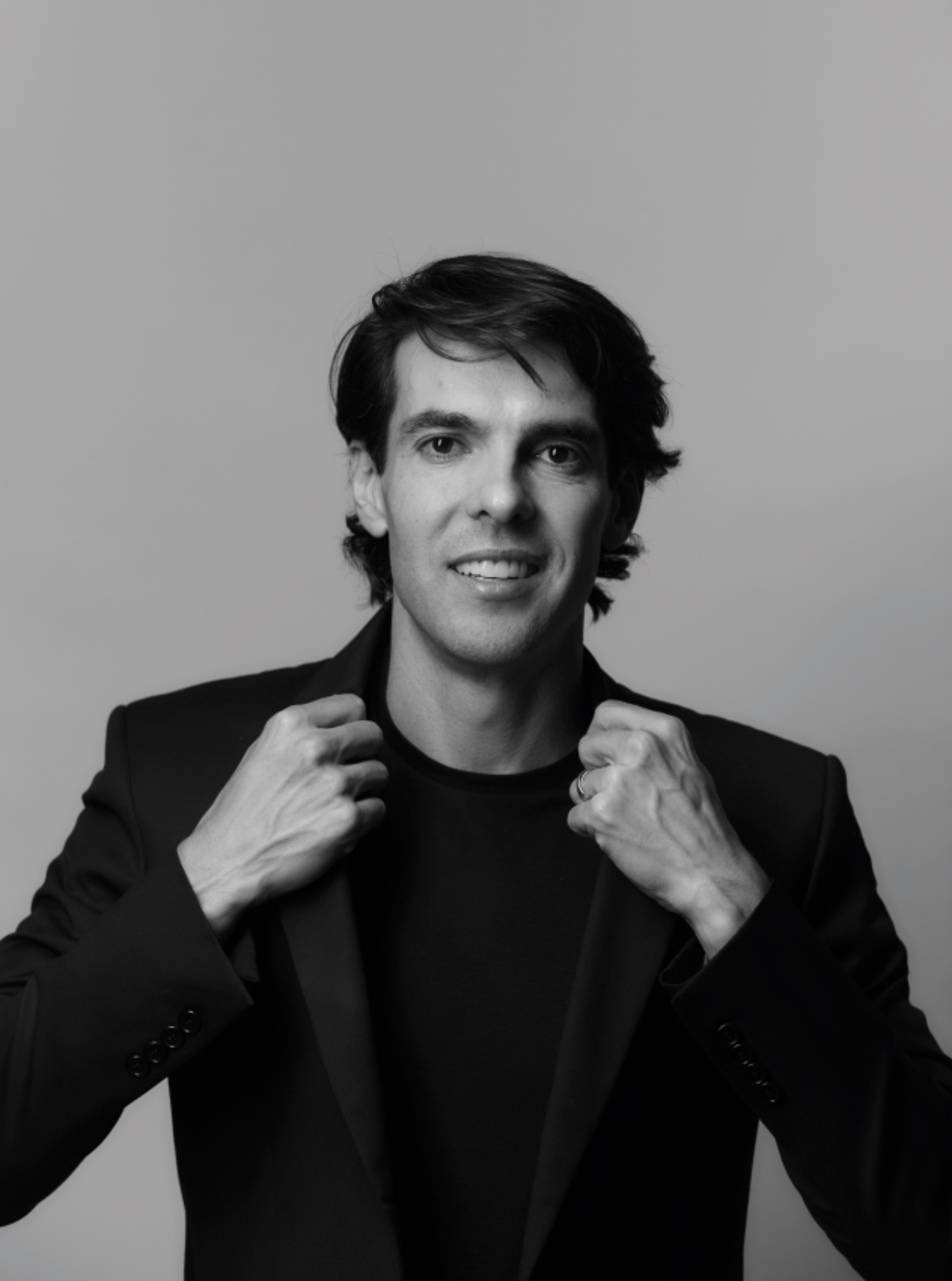 Kaká reflete sobre término de carreira aos 35 anos: "É muito tarde para