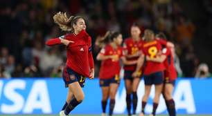 Heroína da Espanha fez homenagem para mãe de amiga na comemoração do gol do título
