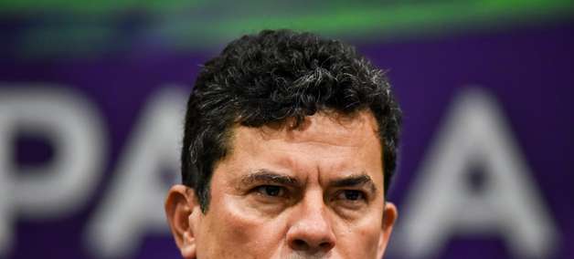 "Destempero de Bolsonaro abalou economia", diz Moro