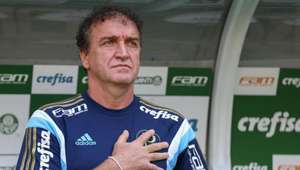 Cuca pensa em fazer estágio na Europa em 2017