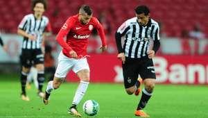 Galo bate o Inter no Beira-Rio e vai à semi da Primeira Liga