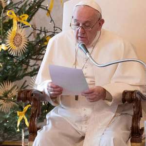 Com dor ciática, Papa não celebrará missa de Ano Novo