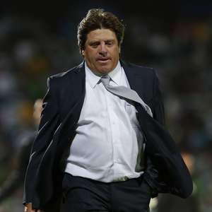 Sem "estrangeiros", México inicia concentração para ...