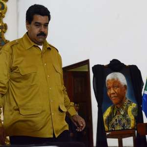 Em missa, Maduro presta homenagem ao 'anjo negro' Mandela