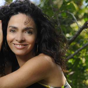 Claudia Ohana se encanta com personagem "comum" de 'Joia ...