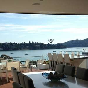 EUA: hotel oferece champanhe via drone para hóspedes