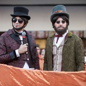 Rodrigo Faro e Latino viram mágicos de rua para quadro