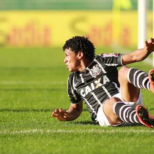 Corinthians deve vender Romarinho ao Shakhtar por R$ 21 mi