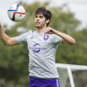 Kaká, direto dos EUA: "vem correndo para cá, Ronaldinho"